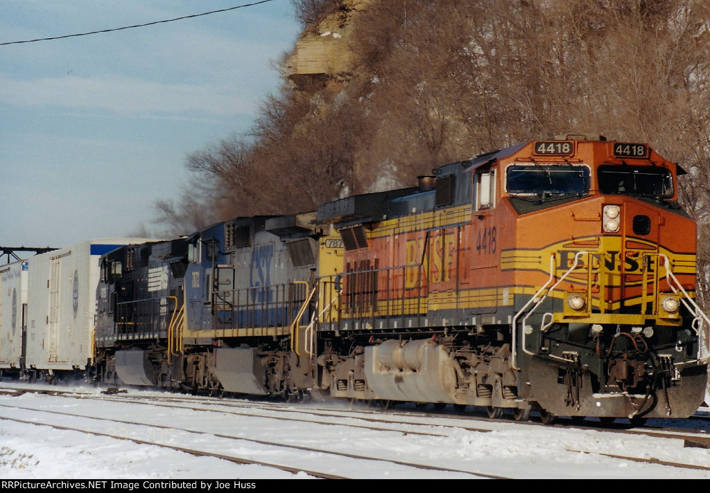 BNSF 4418 East